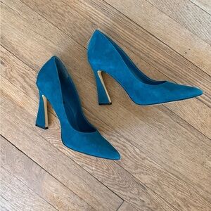 Nine West Teal Suede 4-inch Stacked Heel Shoes